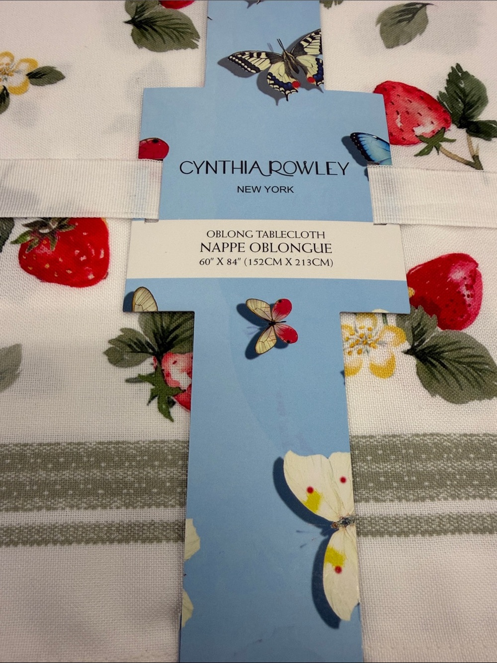 Cynthia Rowley White Strawberry & Floral Oblong 60" x 84" Tablecloth